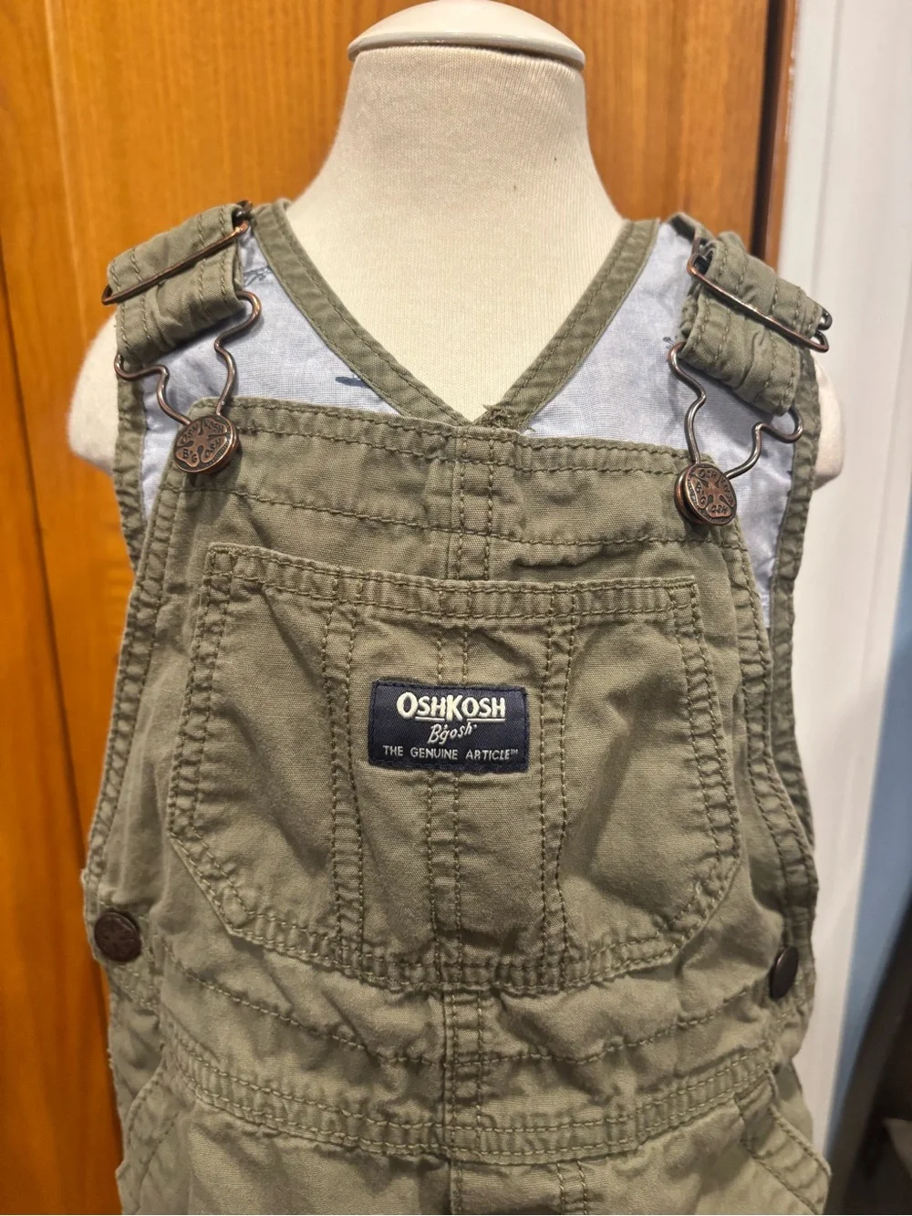 OshKosh Bgosh classic olive
